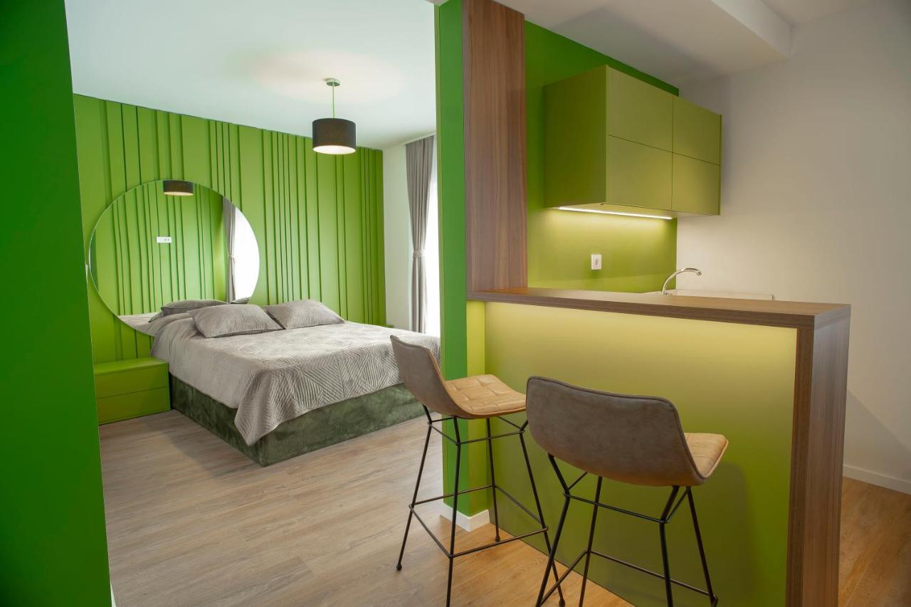 Lux Apartments Pristina Exteriör bild