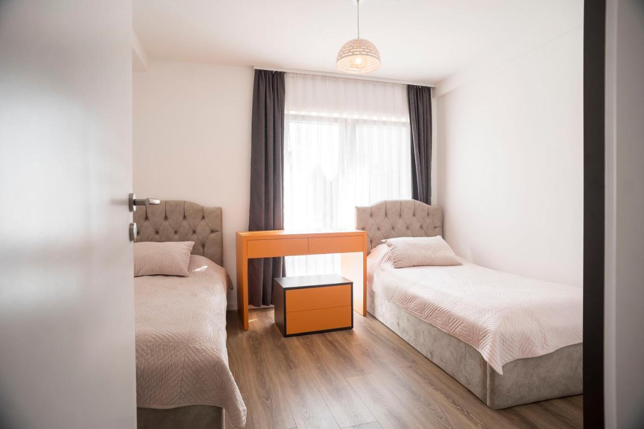 Lux Apartments Pristina Exteriör bild