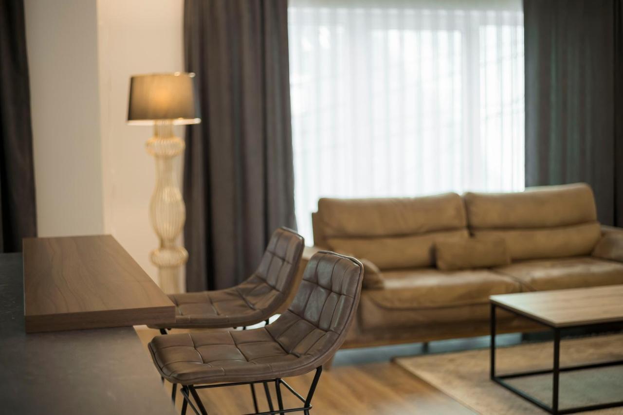 Lux Apartments Pristina Exteriör bild